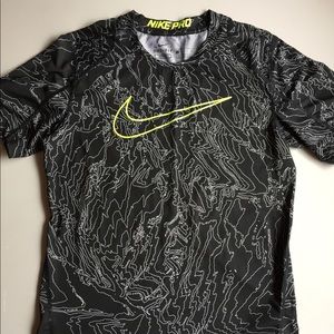 Dry Fit Nike Tee Sport top